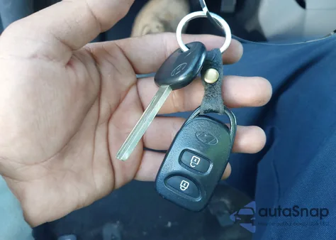 2016 Hyundai Accent Se из США, поврежденный, VIN KMHCT4AE7GU053704